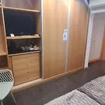 Next To The Airport ホームステイ モレイラ