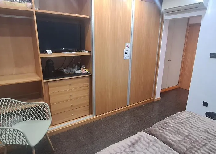 Next To The Airport Homestay Moreira (Porto)