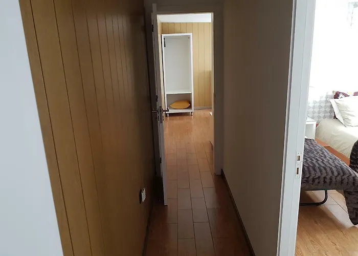 Homestay Next To The Airport *