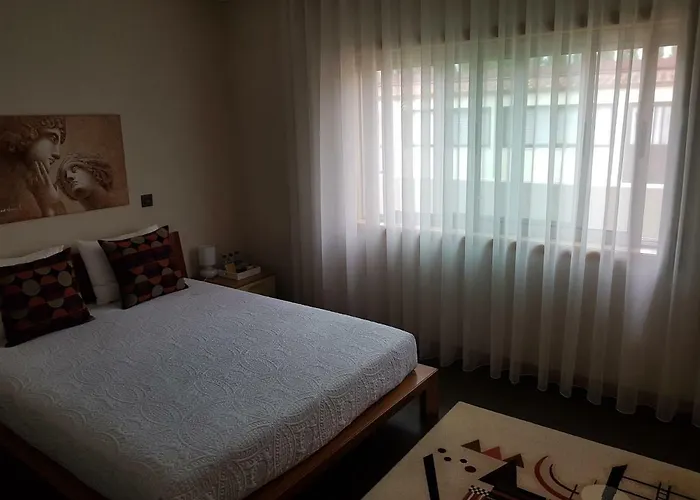 Homestay Next To The Airport